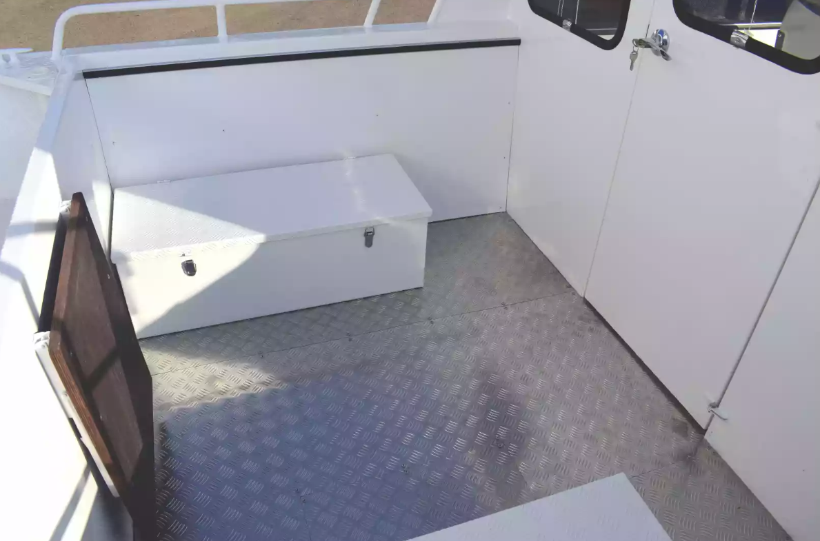 Алюминиевый катер Wyatboat-660 Cabin в Санкт-Петербурге