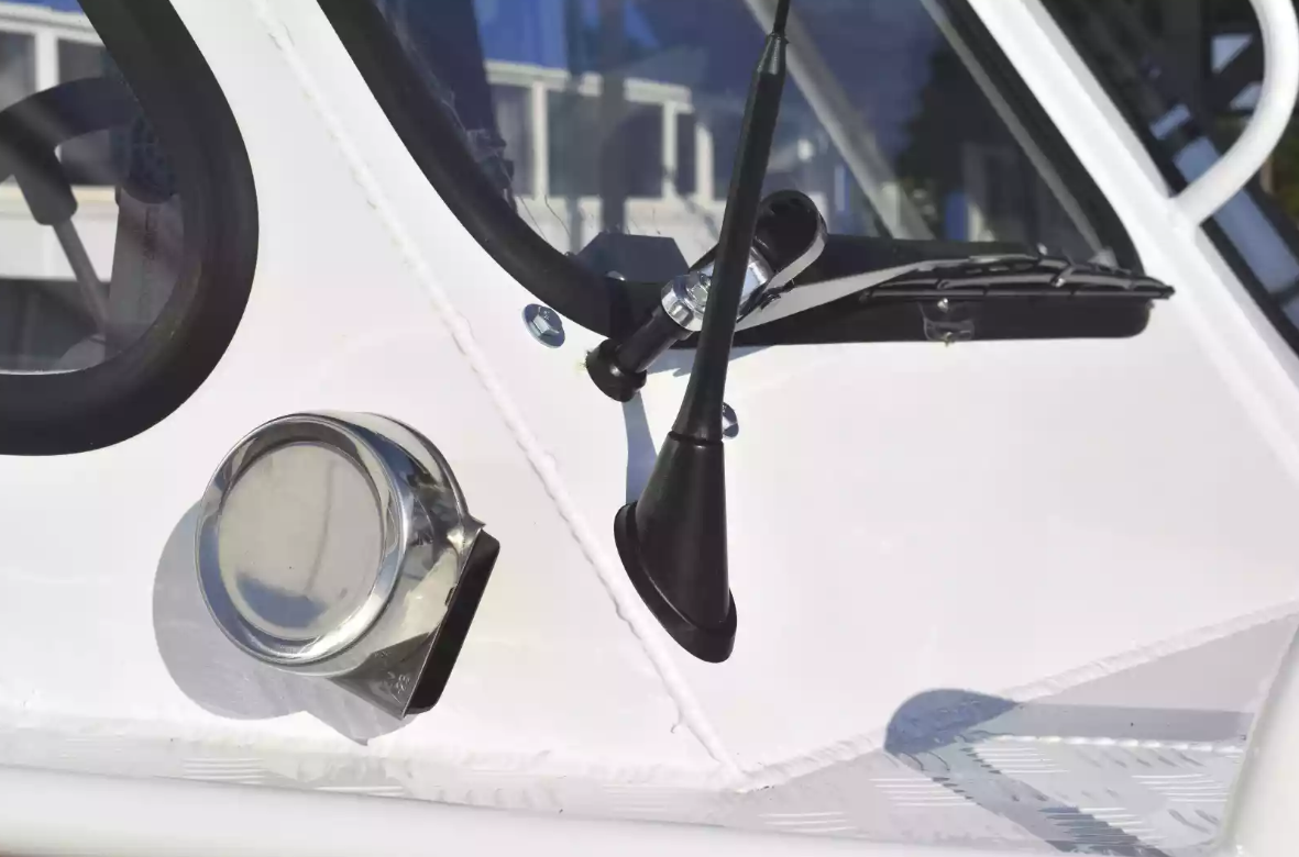 Алюминиевый катер Wyatboat-660 Cabin в Санкт-Петербурге