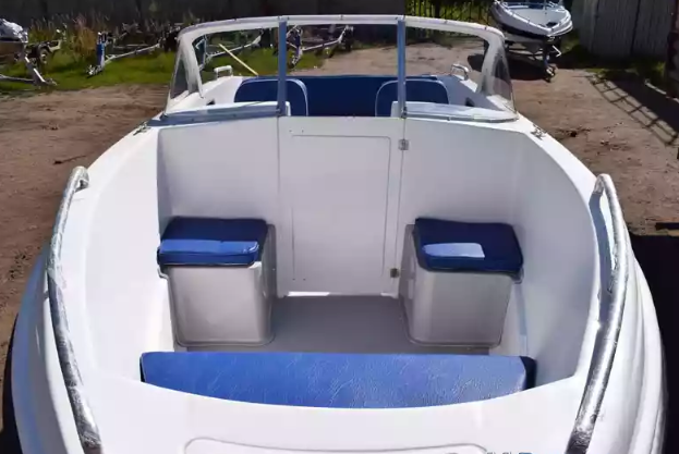 Стеклопластиковый катер Neman-500 Open в Санкт-Петербурге