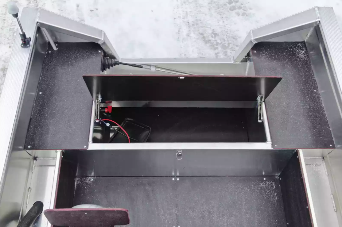 Алюминиевая лодка Неман-400 С в Санкт-Петербурге