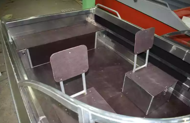 Алюминиевый катер Неман-500 DC (без покраски) в Санкт-Петербурге