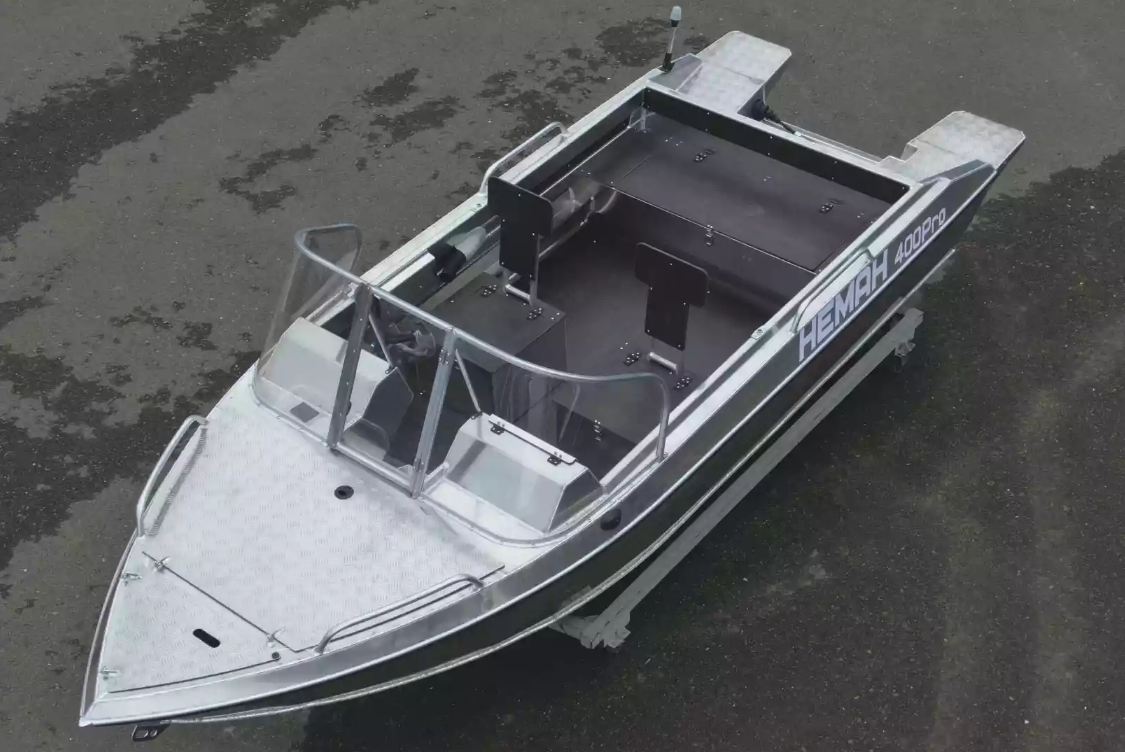 Алюминиевая лодка  Neman-400 PRO в Санкт-Петербурге