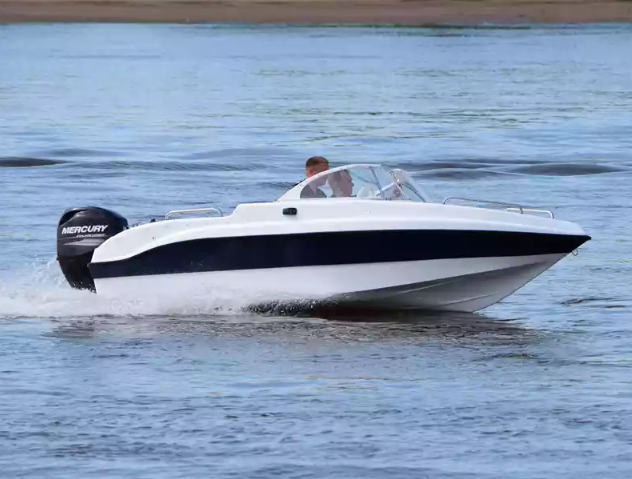 Стеклопластиковый катер Neman-450 Open в Санкт-Петербурге