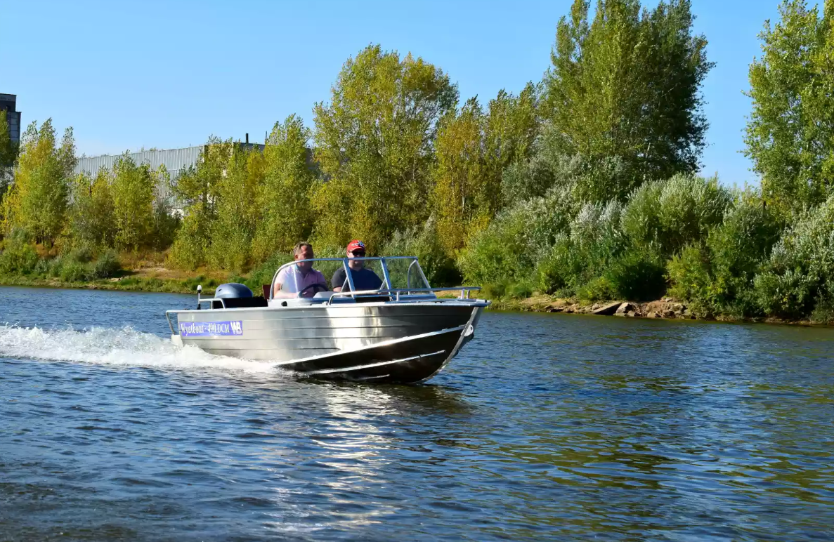 Алюминиевый катер Wyatboat-490 DCM в Санкт-Петербурге