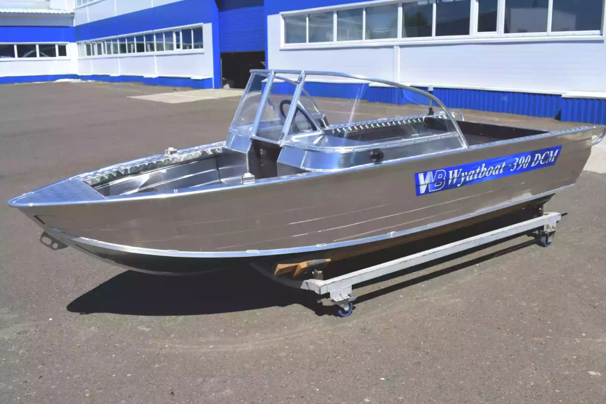 Алюминиевый катер Wyatboat-390 DCM в Санкт-Петербурге