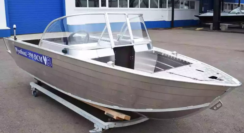 Алюминиевый катер Wyatboat-390 DCM Увеличенный борт в Санкт-Петербурге