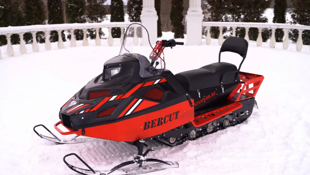 Миниснегоход Бурлак Беркут CS 20 л.с. в Санкт-Петербурге