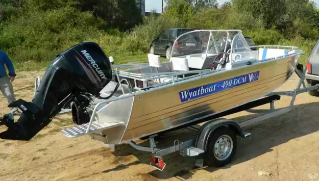 Алюминиевый катер Wyatboat-490 DCM в Санкт-Петербурге