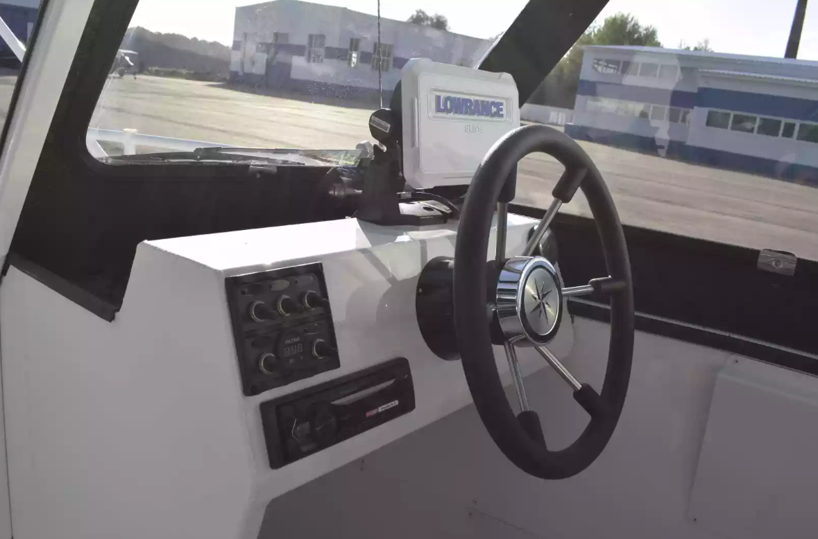 Алюминиевый катер Wyatboat-660 Cabin в Санкт-Петербурге