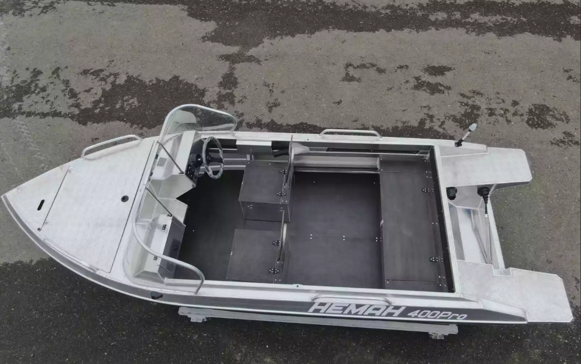 Алюминиевый катер Neman-400 PRO в Санкт-Петербурге