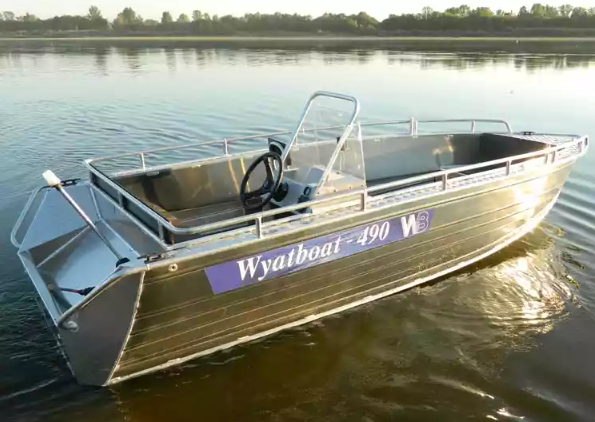 Алюминиевый катер Wyatboat-490 C в Санкт-Петербурге