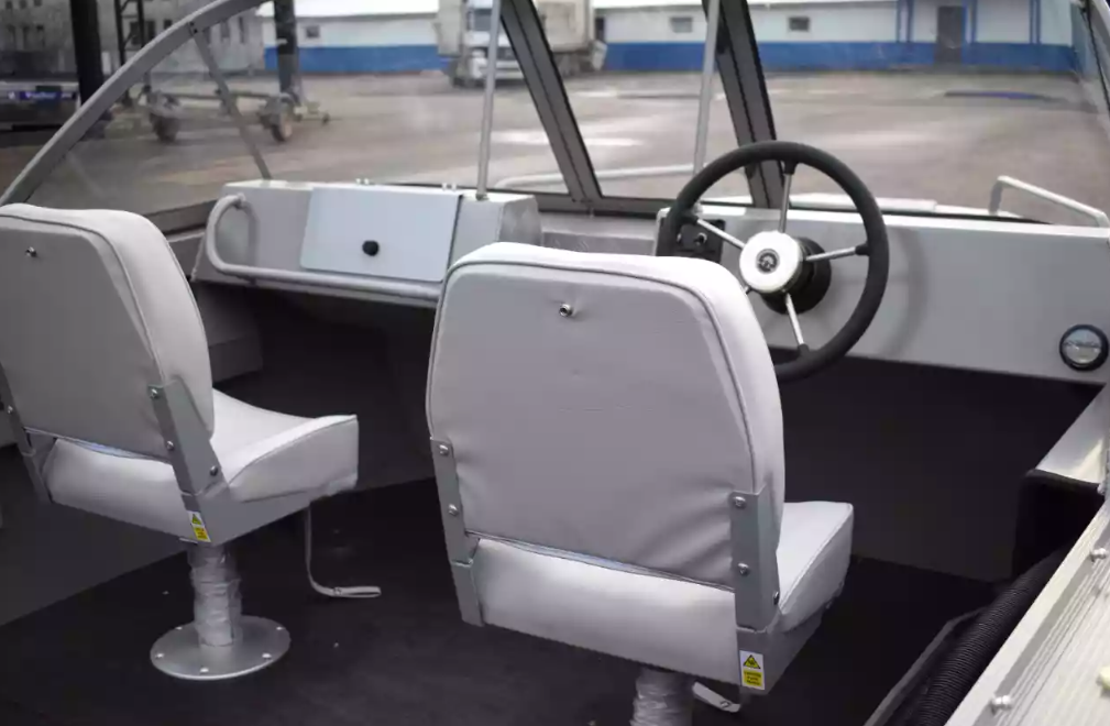 Алюминиевый катер Неман-500 Pro в Санкт-Петербурге