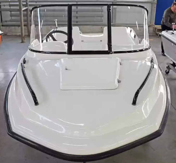 Комбинированный катер Wyatboat-430 M в Санкт-Петербурге