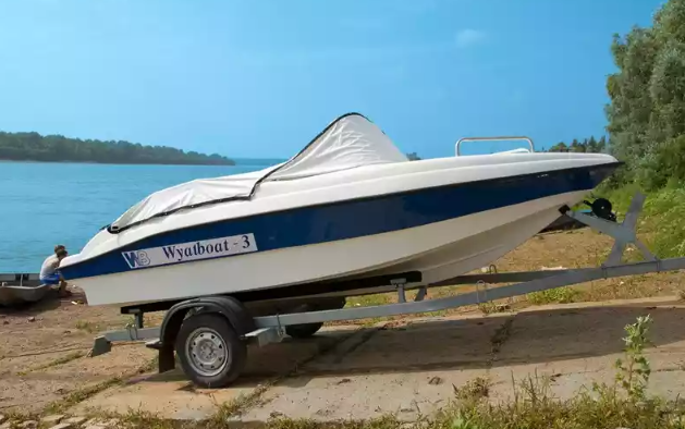 Стеклопластиковый катер Wyatboat-3 (c рундуками) в Санкт-Петербурге