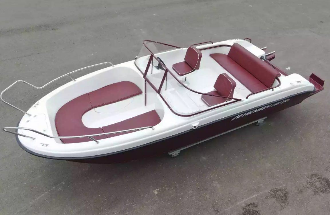 Комбинированный катер Neman-530 Open в Санкт-Петербурге