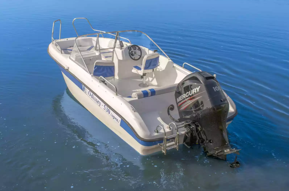 Стеклопластиковый катер Neman-530 Open в Санкт-Петербурге