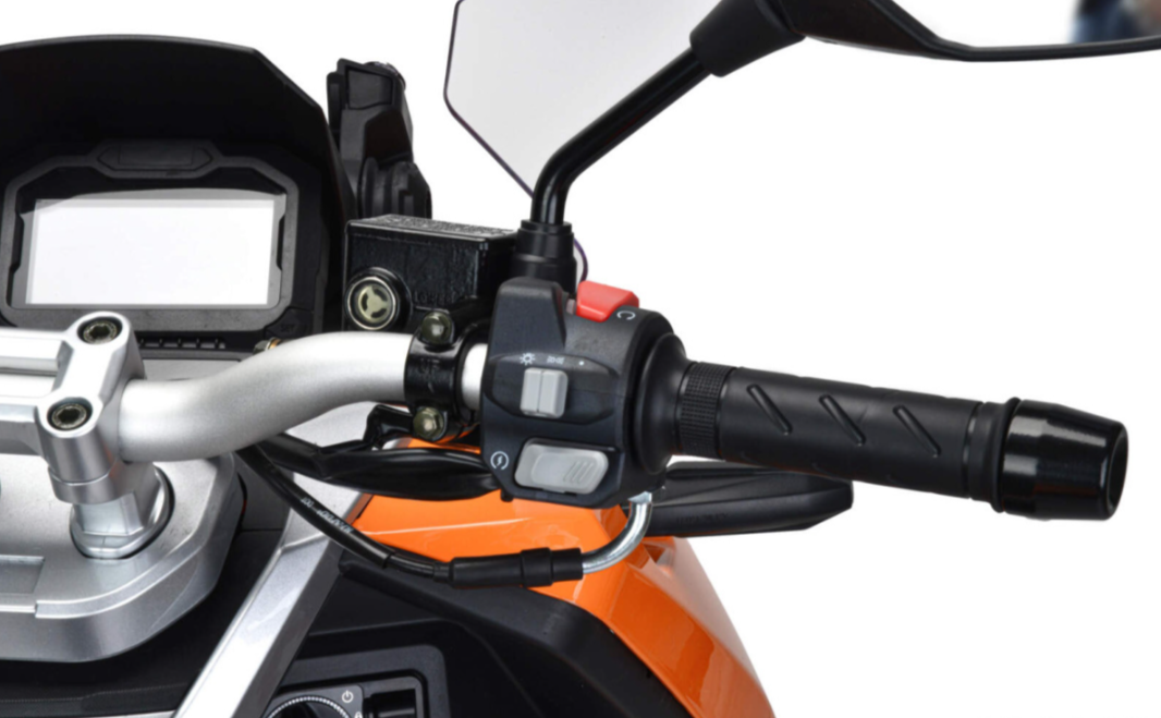 Скутер MOTOLAND (МОТОЛЕНД) T-MAX 150 в Санкт-Петербурге