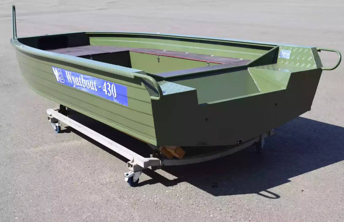 Алюминиевая лодка  Wyatboat-430 Master Fish в Санкт-Петербурге