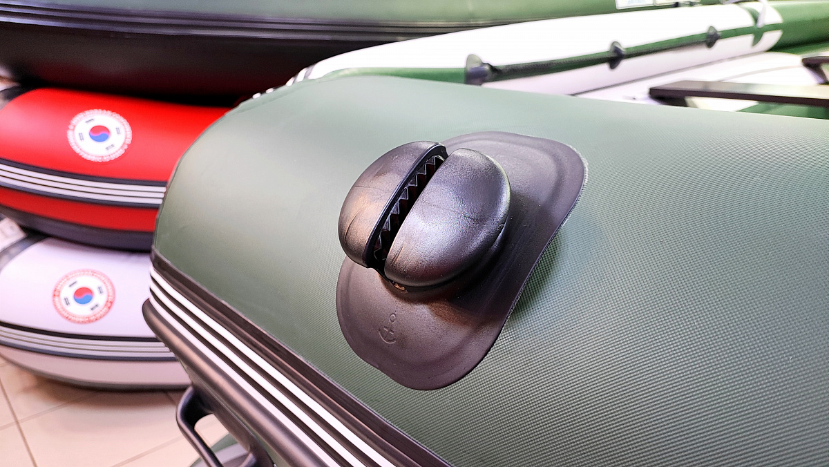 Лодка MISHIMO FAMILY PRO 390 в Санкт-Петербурге