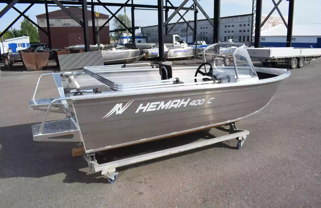 Алюминиевая лодка Неман-400 С в Санкт-Петербурге