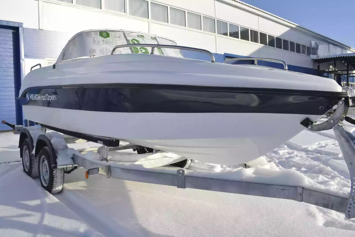 Стеклопластиковый катер Neman-500 Open в Санкт-Петербурге