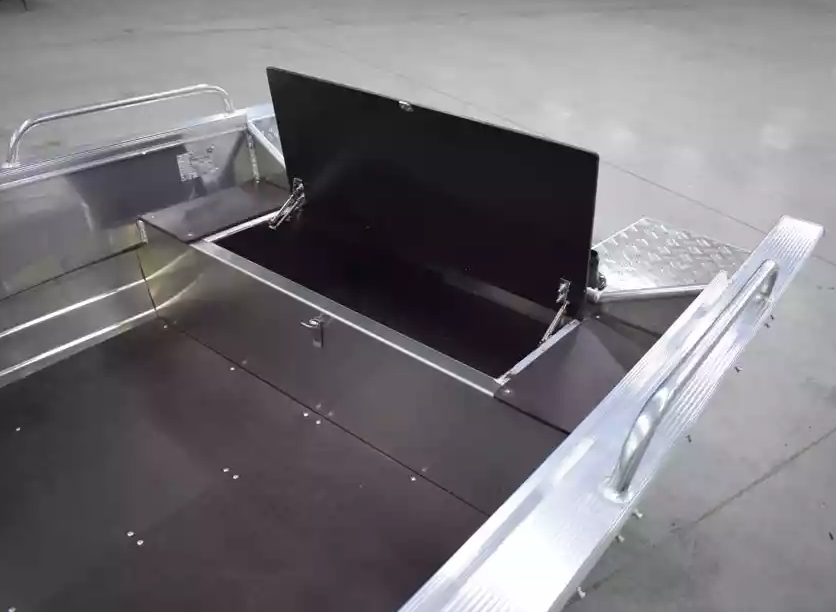 Алюминиевая лодка  Wyatboat-430 Р в Санкт-Петербурге