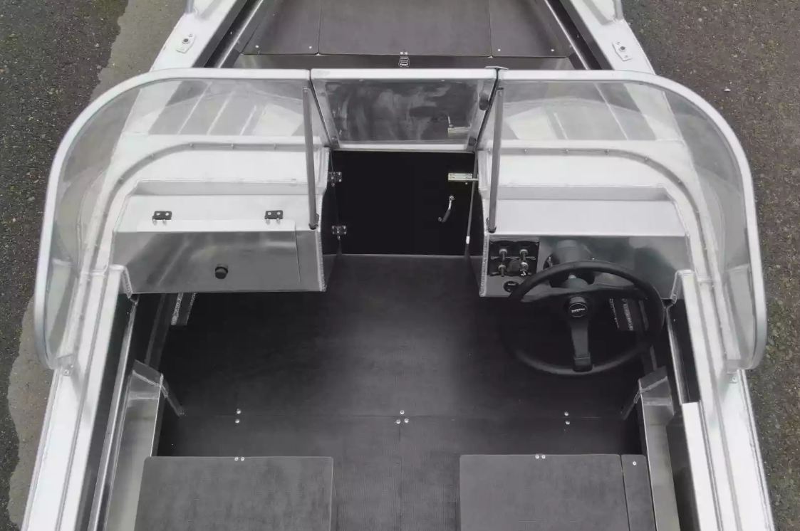 Алюминиевая лодка  Neman-400 DC в Санкт-Петербурге