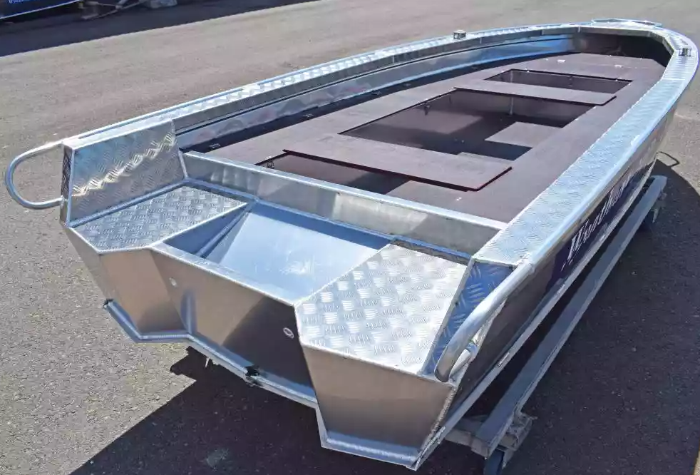Алюминиевая лодка Wyatboat-390РМ в Санкт-Петербурге