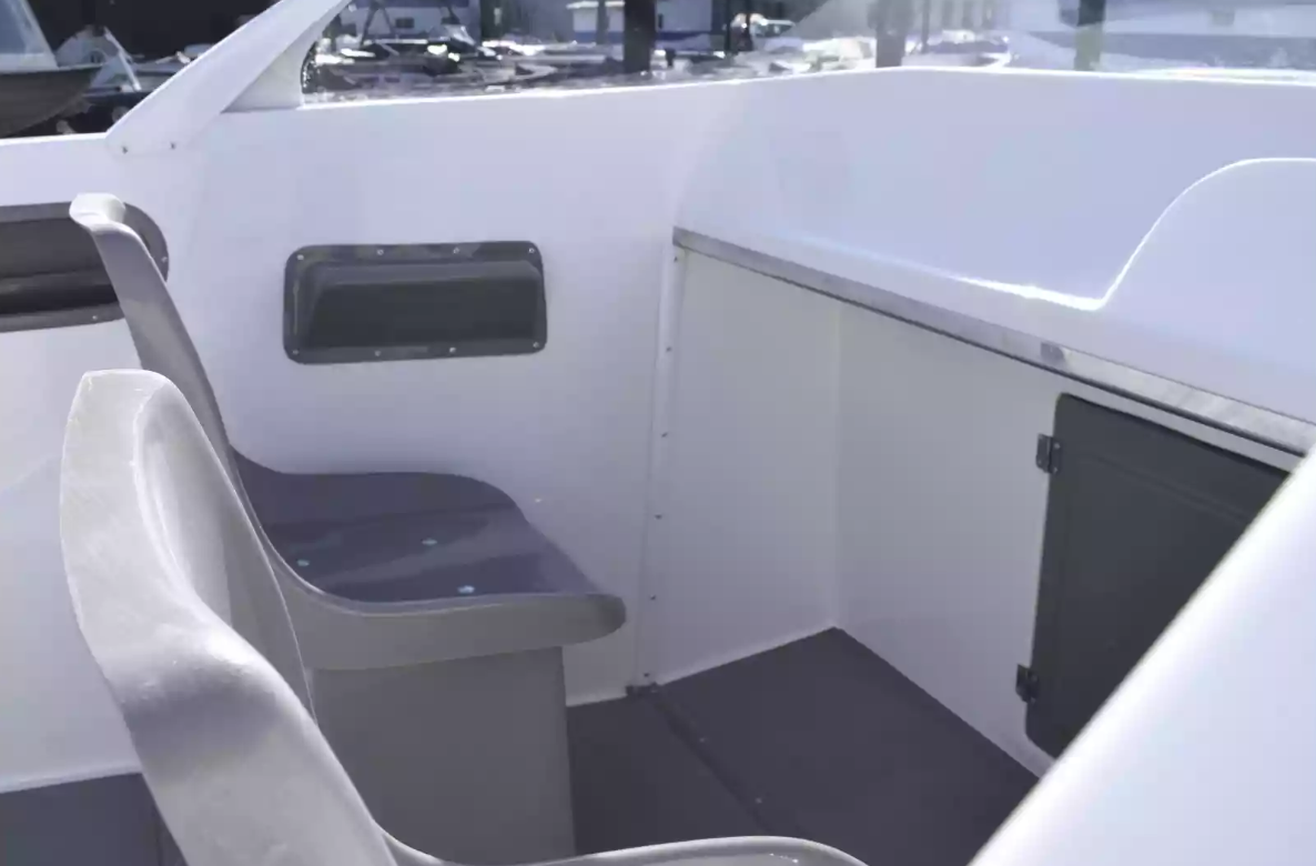 Комбинированный катер Neman-500 P в Санкт-Петербурге