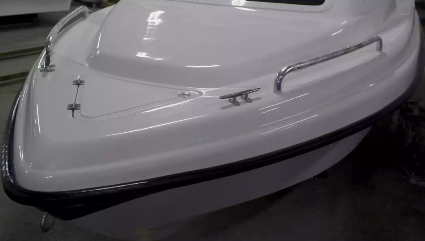 Стеклопластиковый катер Neman-500 в Санкт-Петербурге