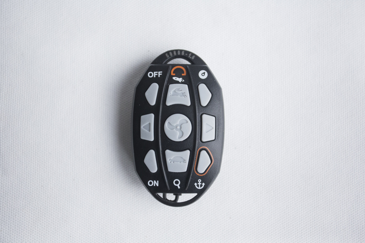 Лодочный электромотор якорь Haswing Cayman B, GPS, 12V, 55Lbs, нога 137 мм в Санкт-Петербурге