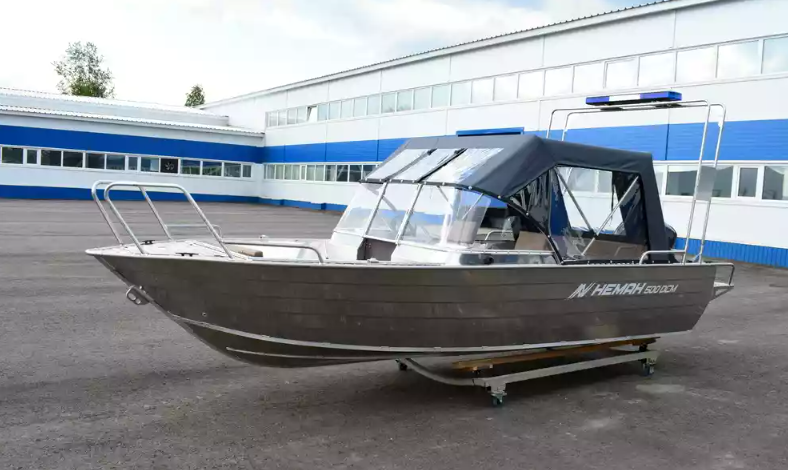Алюминиевый катер Неман-500 DCM в Санкт-Петербурге