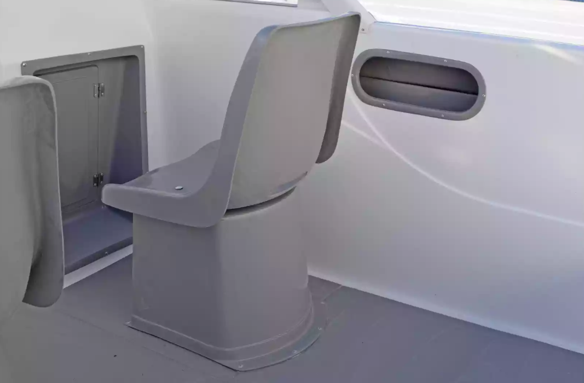 Стеклопластиковый катер Neman-500 Open в Санкт-Петербурге