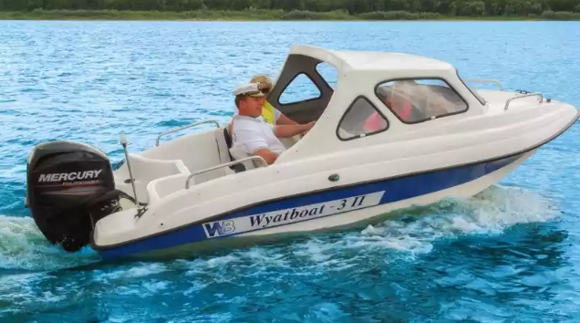 Стеклопластиковый катер Wyatboat-3 П (полурубка) в Санкт-Петербурге