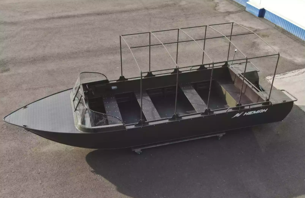 Алюминиевый катер Wyatboat-700 в Санкт-Петербурге