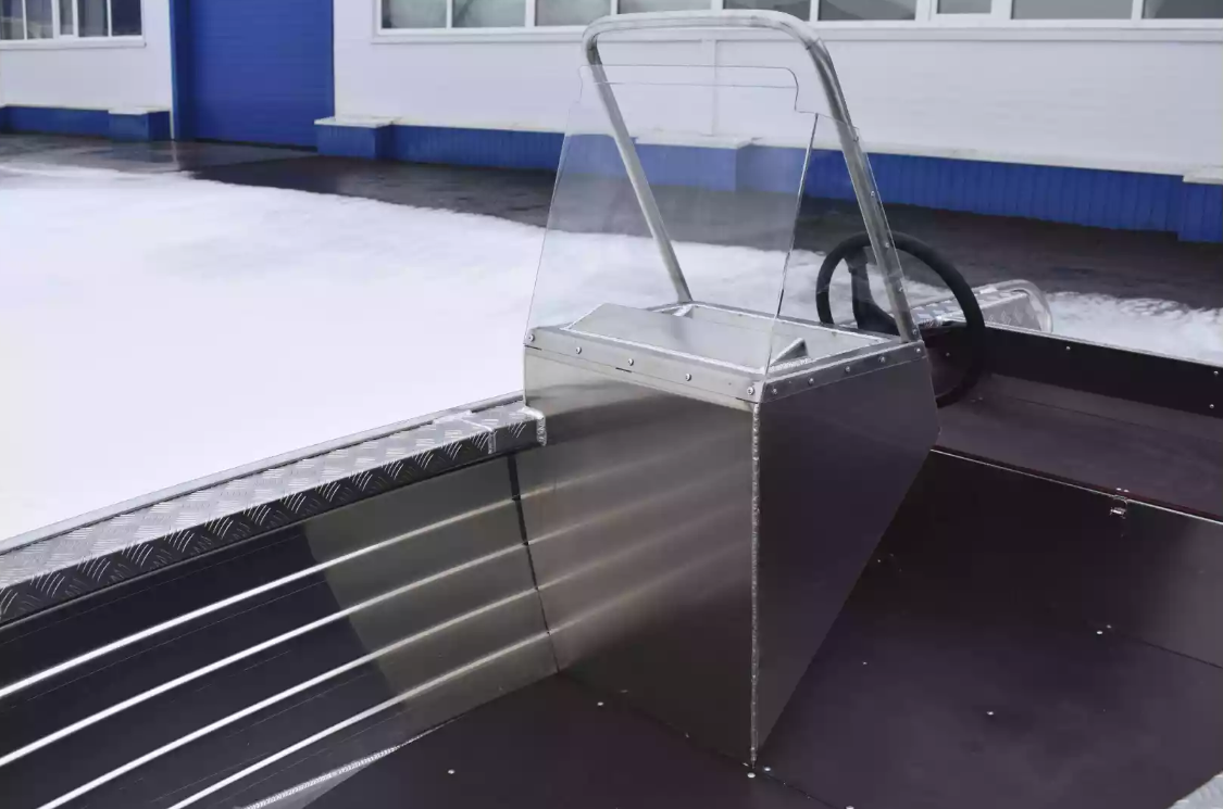 Алюминиевая лодка Wyatboat-390 C в Санкт-Петербурге