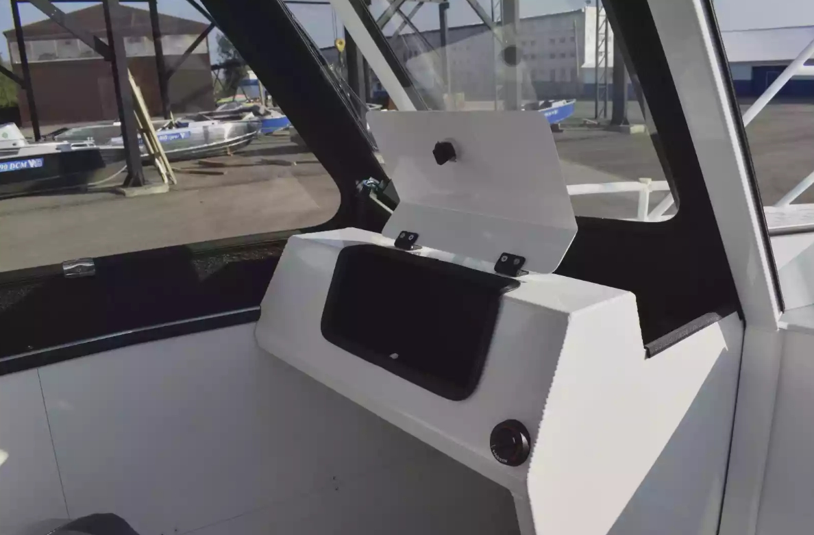 Алюминиевый катер Wyatboat-660 Cabin в Санкт-Петербурге