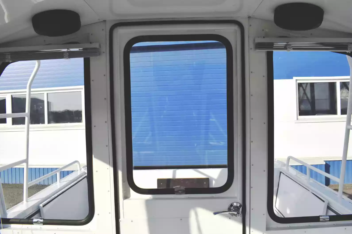 Алюминиевый катер Wyatboat-660 Cabin в Санкт-Петербурге