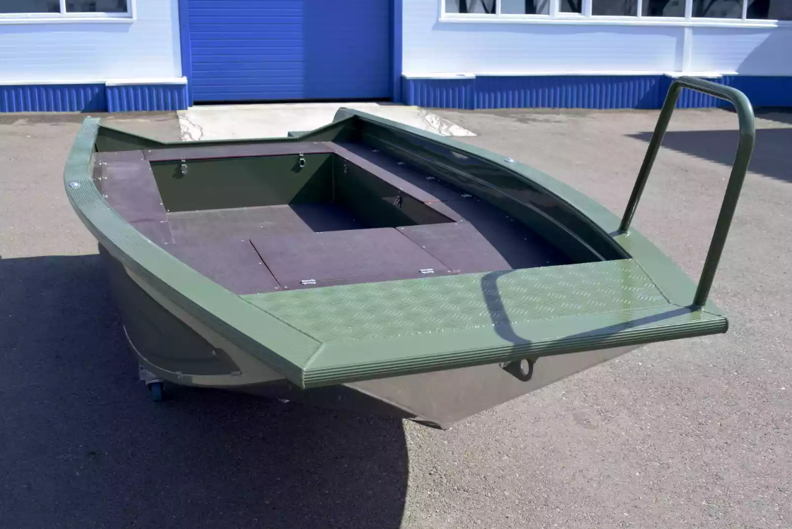 Алюминиевая лодка  Wyatboat-430 Master Fish в Санкт-Петербурге