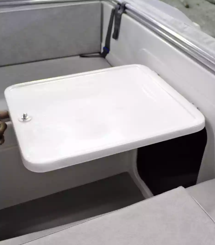 Стеклопластиковый катер Neman-500 в Санкт-Петербурге