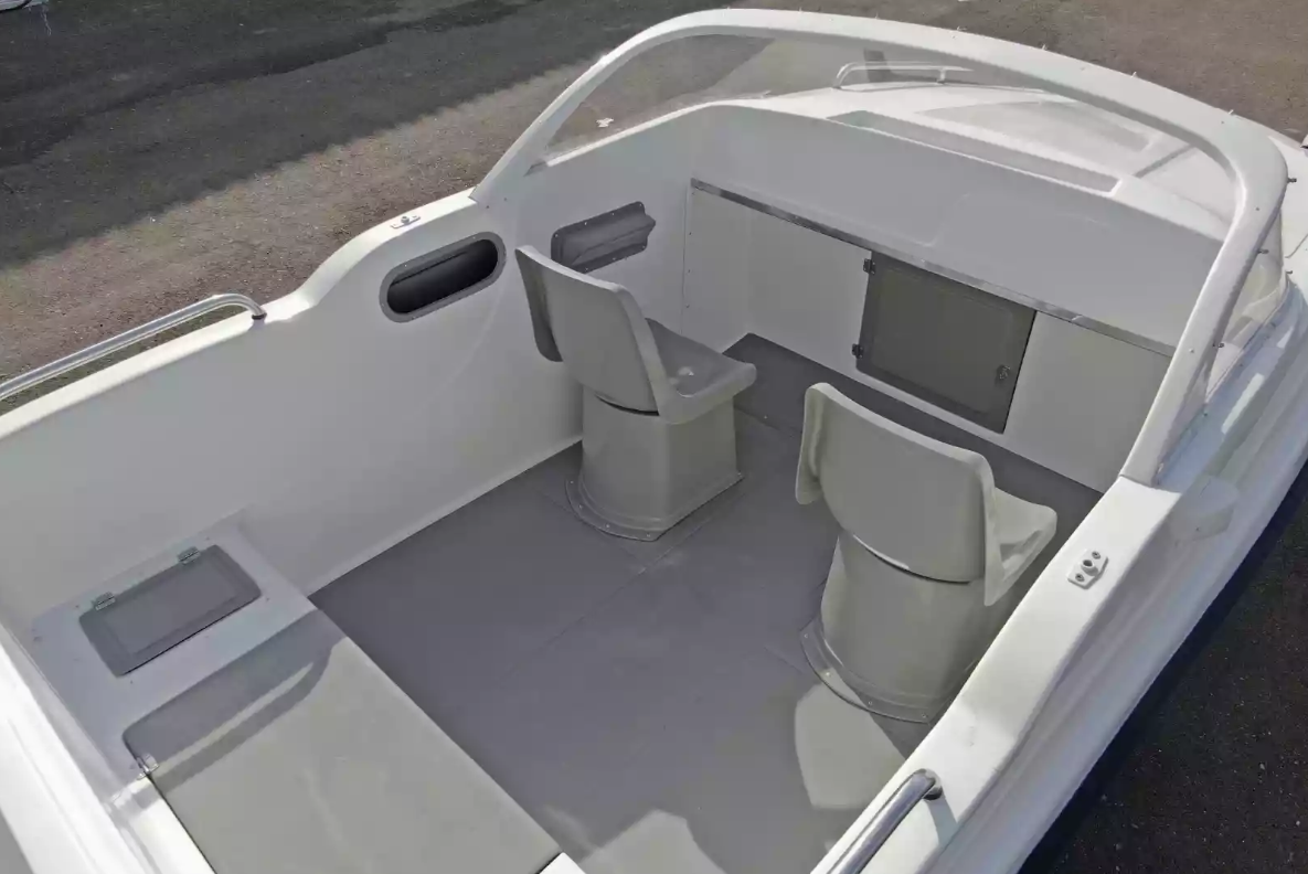 Комбинированный катер Neman-500 P в Санкт-Петербурге