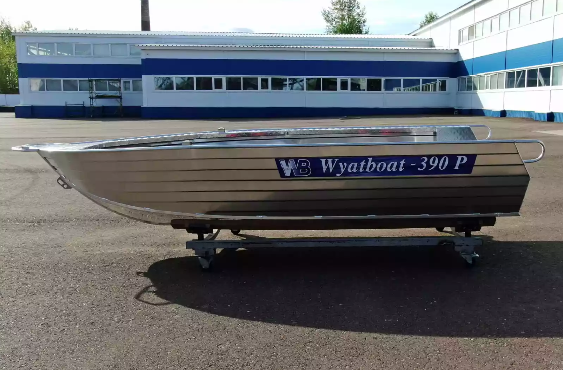 Алюминиевая лодка Wyatboat-390РМ увеличенный борт в Санкт-Петербурге