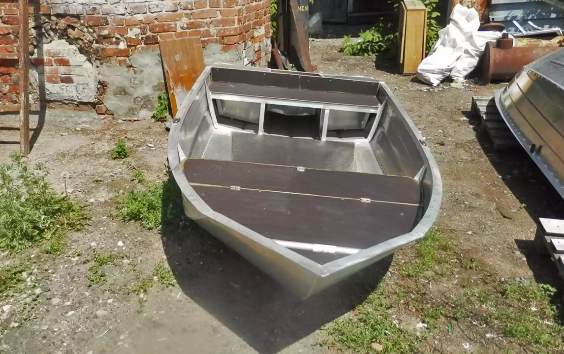 Алюминиевая лодка Вятка-Профи Вариант в Санкт-Петербурге