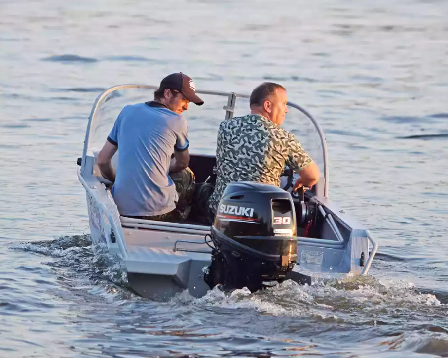 Алюминиевая лодка Wyatboat-390 DCM в Санкт-Петербурге