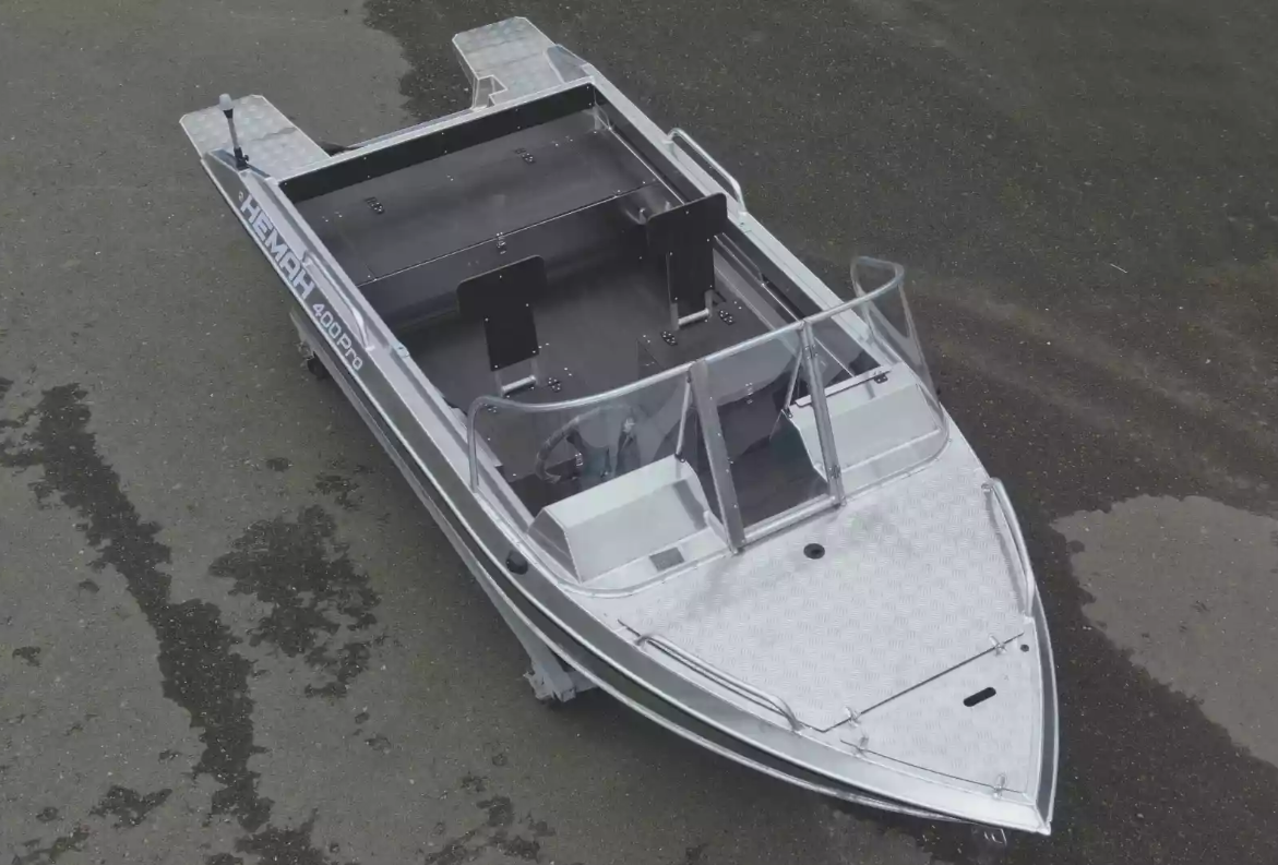 Алюминиевый катер Neman-400 PRO в Санкт-Петербурге