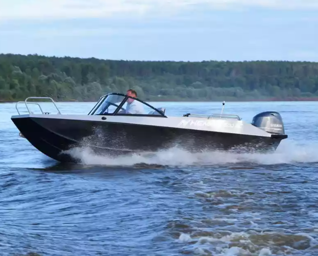 Алюминиевый катер Неман-500 DC в Санкт-Петербурге