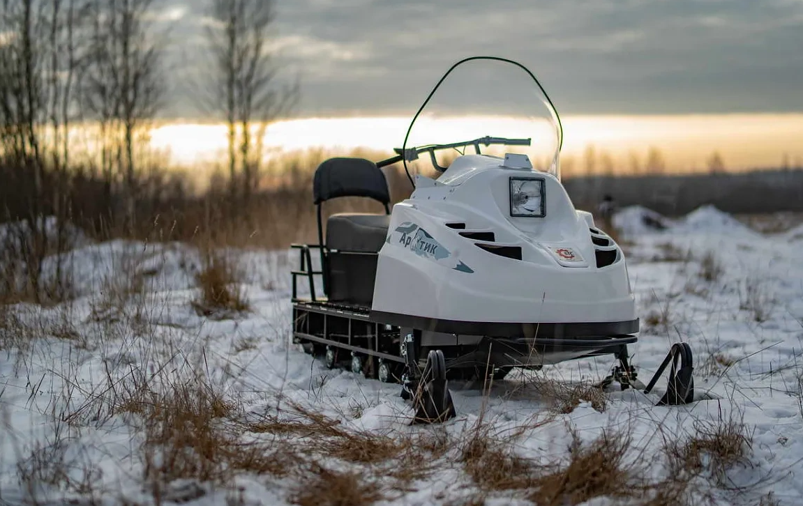 Снегоход БТС "АРКТИК 4Т" 18.5 л.с. э/зап, реверс, тормоз в Санкт-Петербурге