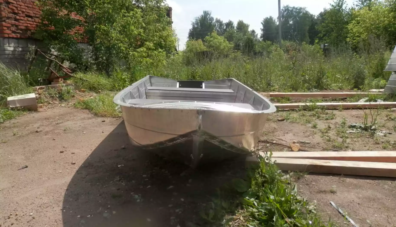 Алюминиевая лодка Вятка-Профи 32 в Санкт-Петербурге