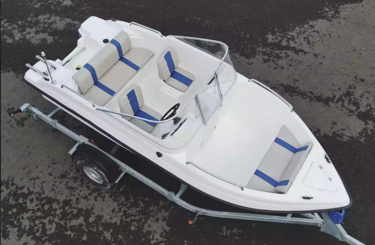 Стеклопластиковый катер Wyatboat-3 DC Open в Санкт-Петербурге