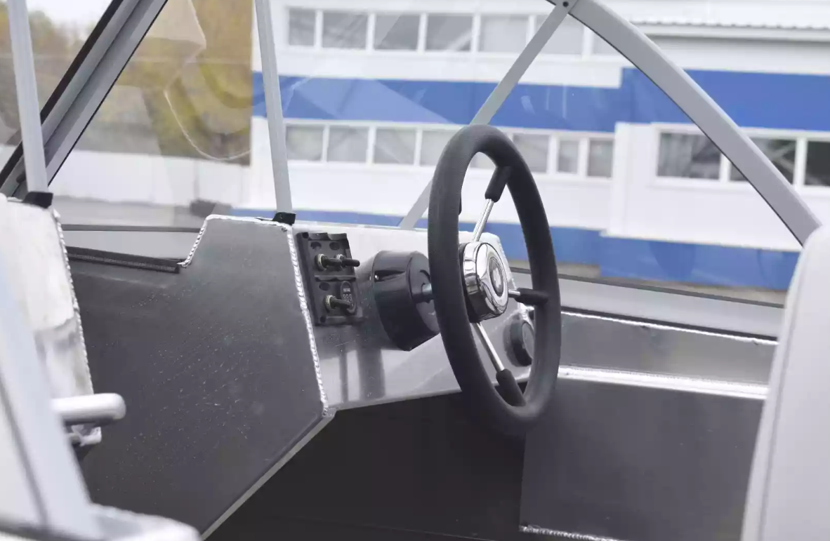 Алюминиевый катер Неман-450 DC NEW без покраски в Санкт-Петербурге